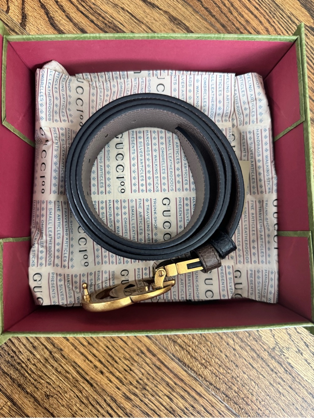 NWT Gucci  Reversible Pebbled Leather Belt with Gold Double GG Buckle - Picture 2 of 11
